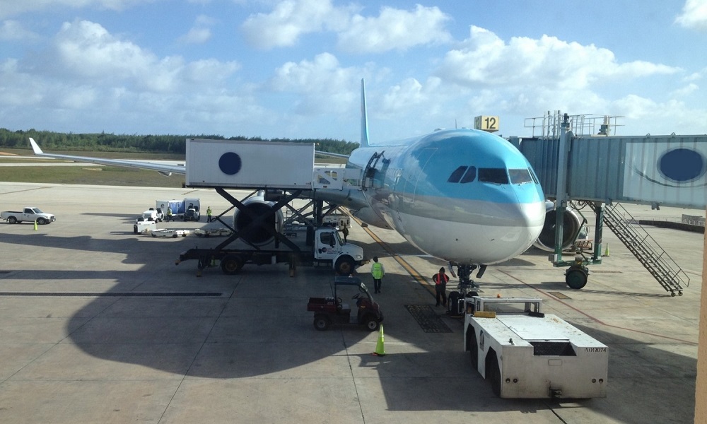 グアム国際空港から中心地への行き方